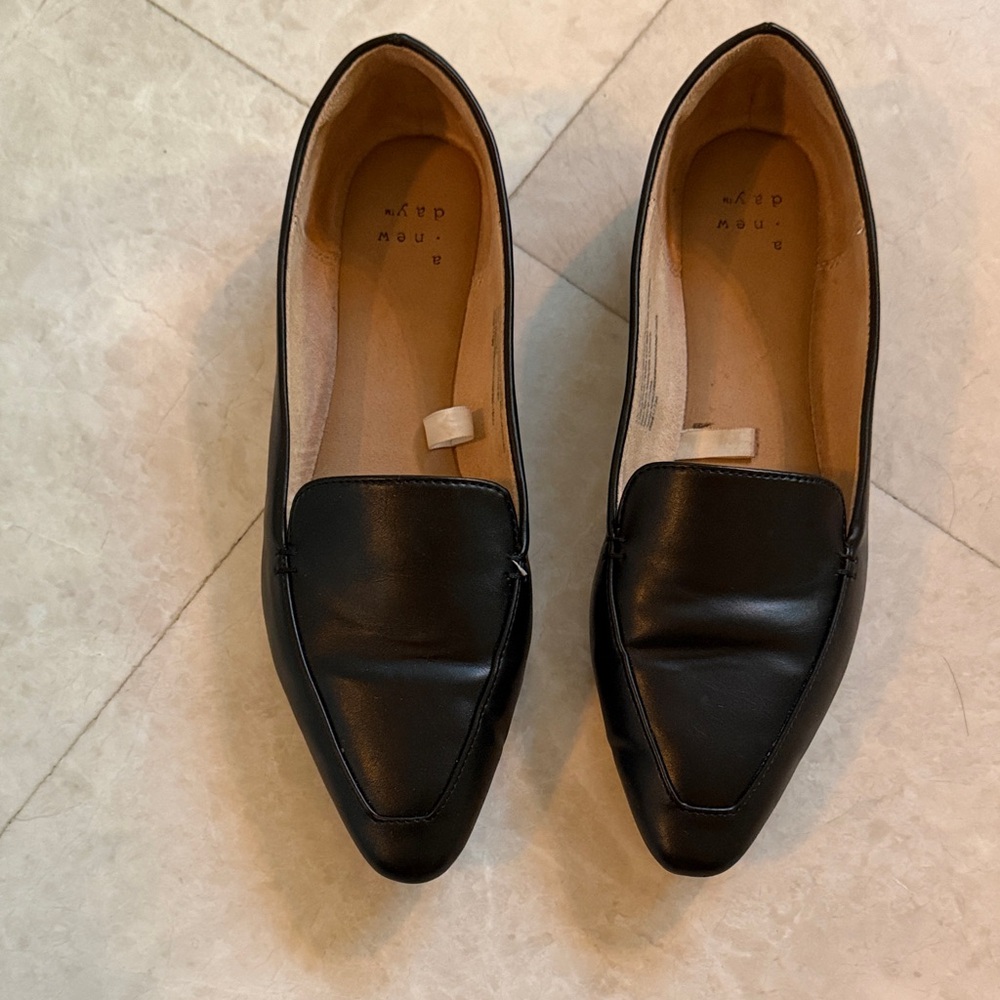 a new day Black Leather Loafers